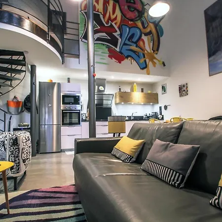 Loft 17 *